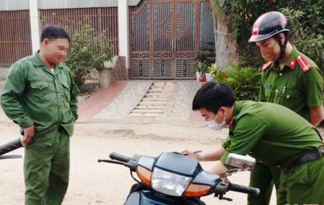 Ra đường không đeo khẩu trang bị phạt ngay