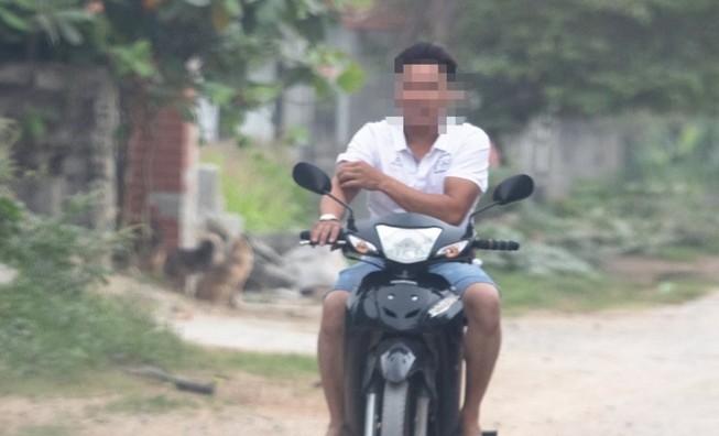Người đăng Facebook 'thằng nào dám phạt tao' bị phạt 300.000