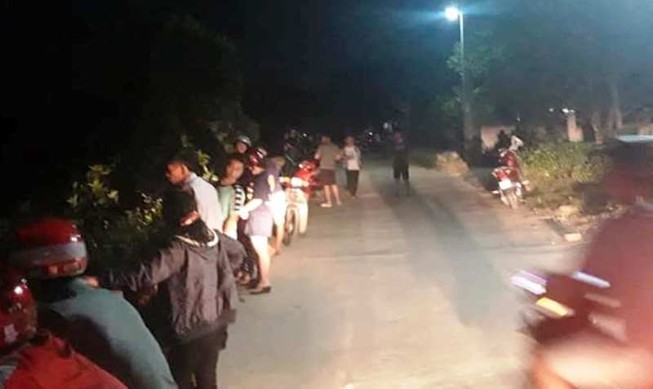 Người đàn ông lao xuống sông Trí cứu sống nữ sinh lớp 10