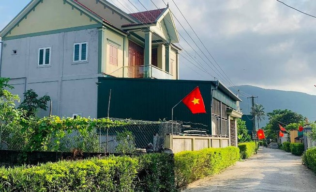 Con 18 tháng tử vong bất thường, người mẹ bị điều tra