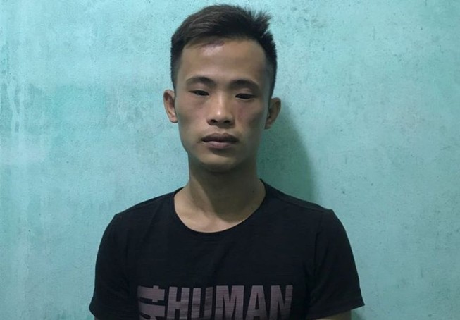 Cô gái bị cướp điện thoại trên đường đi làm về