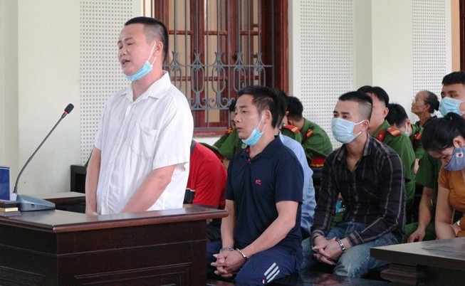 Người tình than cần tiền, chàng trai lãnh án tử