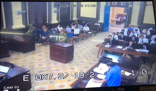 Vụ bà Phấn: VKS tranh luận về 'chứng cứ quan trọng' của vụ án