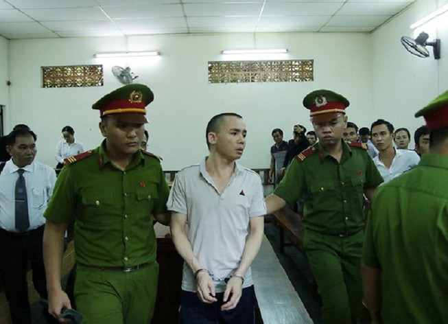 Hoãn xử vụ nhân chứng bị khởi tố tội giết người