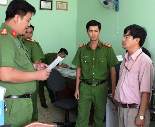 ảnh TÍN HUY