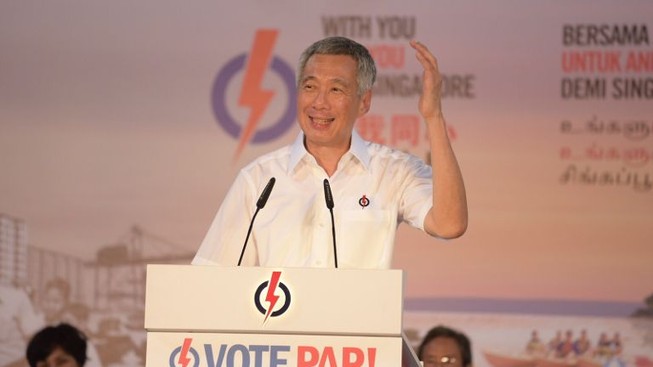 'Nhân phẩm yếu kém, đừng làm chính trị'