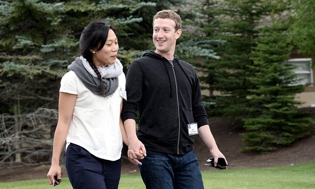 Ông chủ Facebook nghỉ làm hai tháng để chăm con