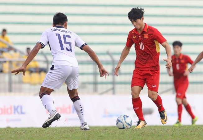 HLV Mai Đức Chung gọi 11 cầu thủ vừa đá SEA Games
