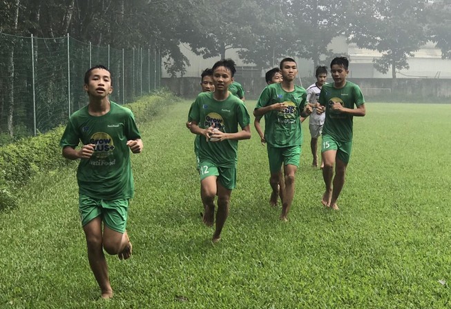 Bầu Đức cho NutiFood mượn Học viện bóng đá