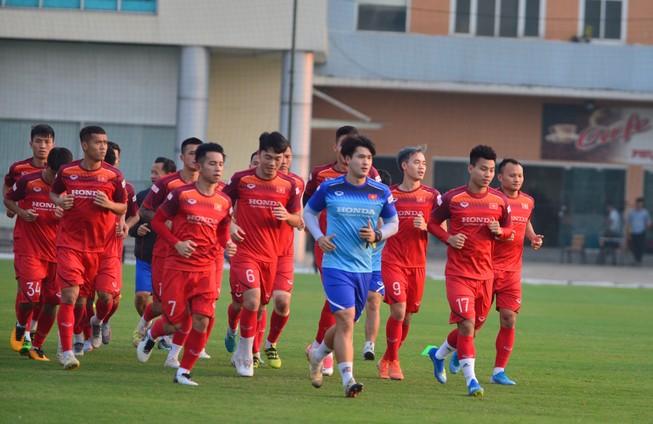 Ông Park thiếu quân trầm trọng tái đấu U-22 Việt Nam