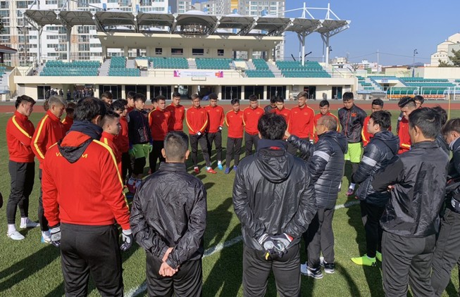 Ông Park giấu bài, U-23 VN không thể thắng Sinh viên Yeongnam