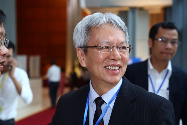 TS Nguyễn Sĩ Dũng: 'Bộ trưởng Hà cảm nhận rõ điều đó!'