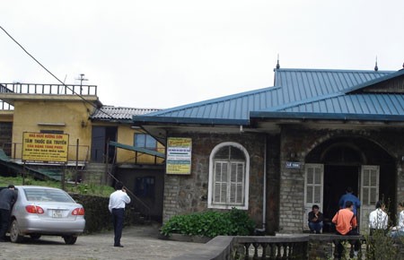 Khám phá Mẫu Sơn