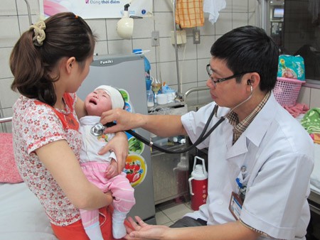 Bộ Y tế cảnh báo vòng đeo tay phòng, chống sởi