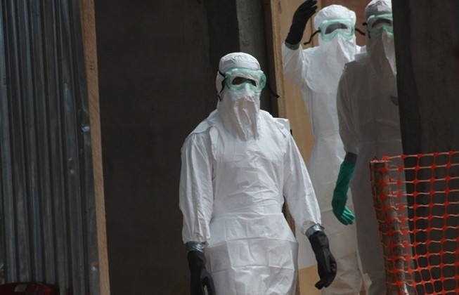 Hơn 900 người chết vì Ebola