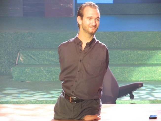 Nick Vujicic - người không tay không chân trở lại Việt Nam