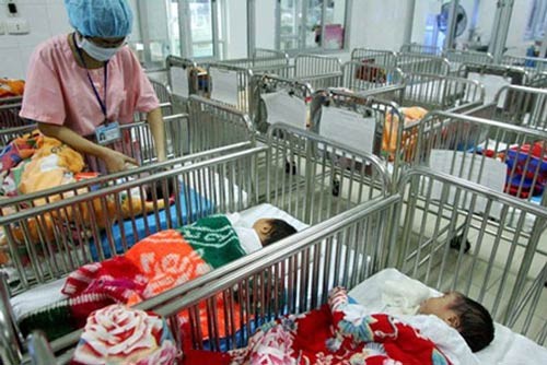 Sinh con bị dị tật không được phép nhờ mang thai hộ