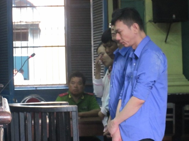 Thuê Giám đốc ‘bù nhìn’ lừa hơn 2,2 tỉ đồng