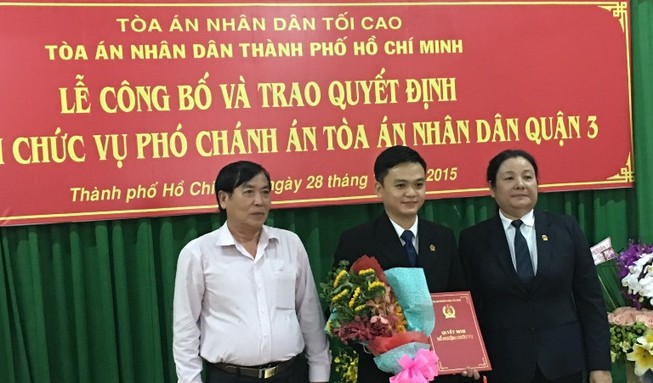 Trao quyết định bổ nhiệm Phó Chánh án TAND quận 3, TP.HCM