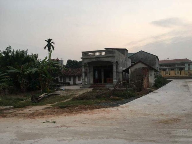 Nghịch tử chém mẹ, phóng hỏa đốt nhà