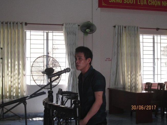 Trộm xe của cha đi ‘làm ăn’