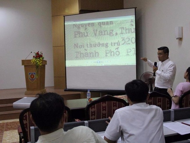 Cách nhận biết bằng cấp, giấy tờ hộ tịch giả