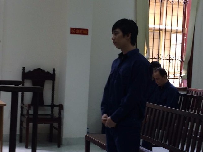 Bị lộ vì ‘có tật giật mình’