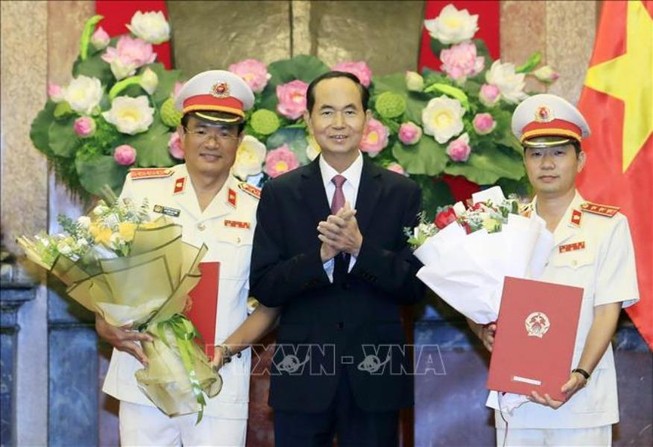 Nhân sự mới
