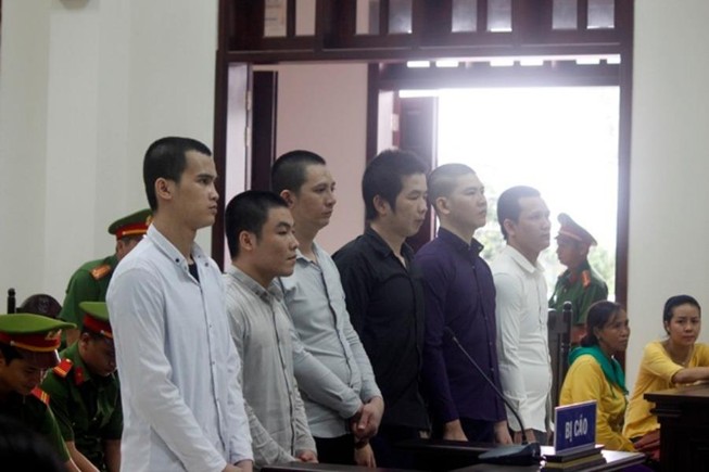 Nhóm thanh niên dùng ‘súng bút' giải quyết mâu thuẫn