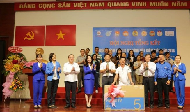 Thêm 10 ngàn hộ dân ở TP.HCM đăng ký tiết kiệm điện