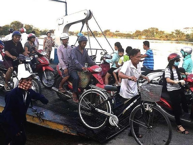Xây dựng cầu sắt thay thế phà An Phú Đông