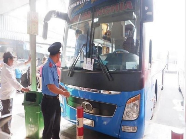 TP.HCM sẽ thu hồi phù hiệu nếu xe vi phạm lỗi này...