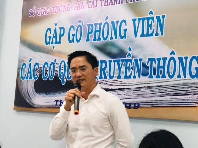Sở GTVT TP.HCM trả lời nhiều tin nóng qua Facebook