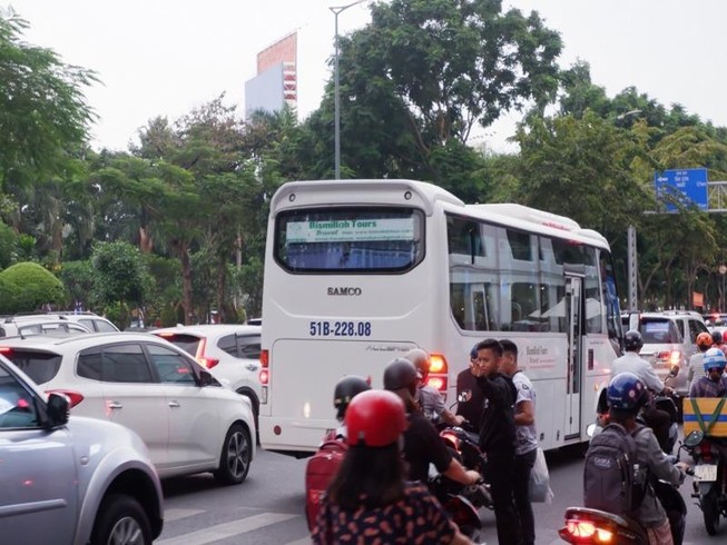 Lưu ý khi đi qua đường Hoàng Văn Thụ, Tân Bình