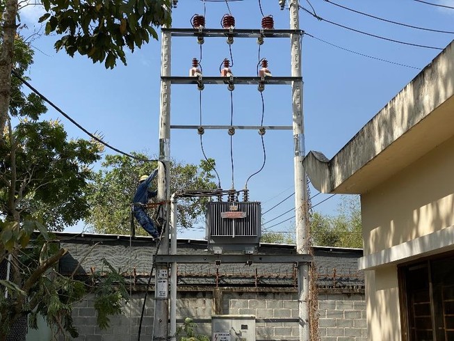 Đảm bảo cấp điện cho bệnh viện dã chiến điều trị nhiễm nCoV