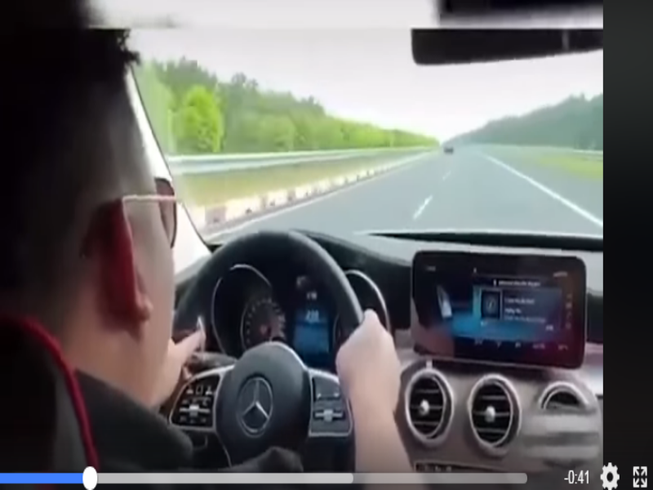 Tài xế chạy 234 km/giờ đăng TikTok đã chủ động gặp CSGT