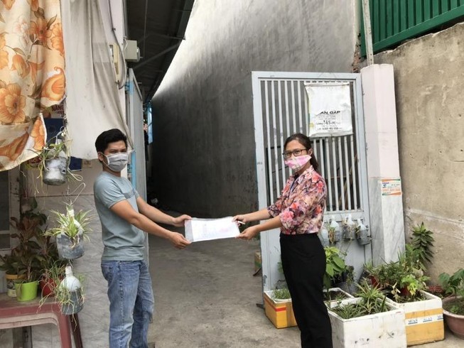 COVID-19: Phường lập tổ phản ứng nhanh xử lý hồ sơ cho dân