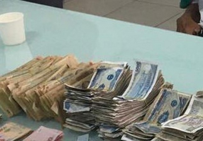 Cụ ông ăn xin có 12 chứng minh thư