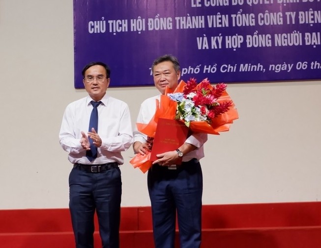 Chính thức ra mắt lãnh đạo cấp cao của Điện lực TP.HCM