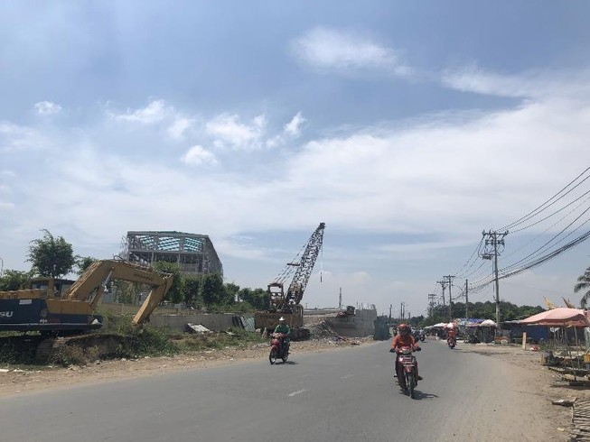 Một dự án cầu ở quận 9 'bất động' suốt hai năm