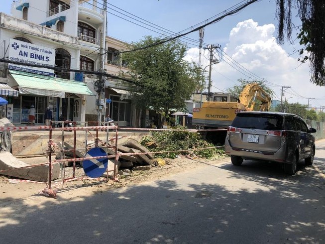 Bắt đầu thi công đường Huỳnh Tấn Phát