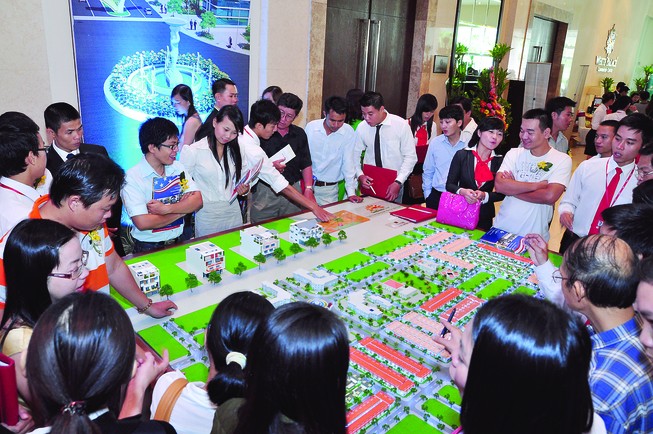 Báo Pháp Luật TP.HCM tổ chức tọa đàm “Tránh rủi ro khi mua bán nhà dự án” vào ngày 27-7-2017- Ảnh minh họa