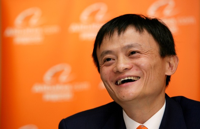 'Sốt' vé chợ đen nghe tỉ phú Jack Ma trò chuyện