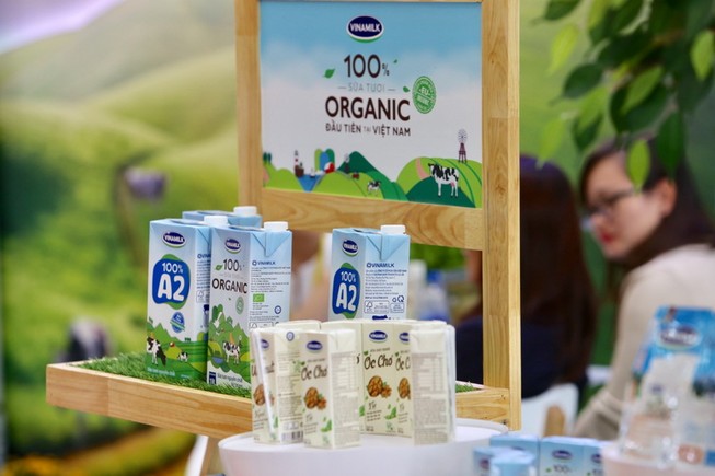 Lần thứ 10, F&N lại đăng lý mua cổ phiếu Vinamilk.