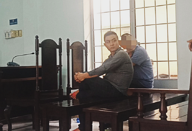 Trả thù cho bạn, lãnh ba năm tù