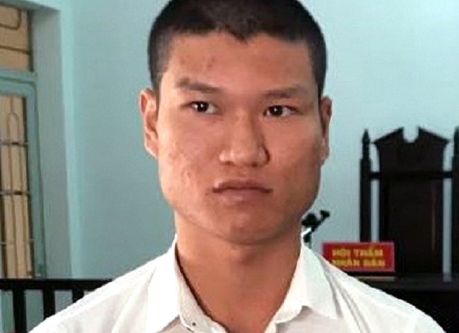 Bị bắt quả tang cùng 6 con chó dính bả, thanh niên hết chối