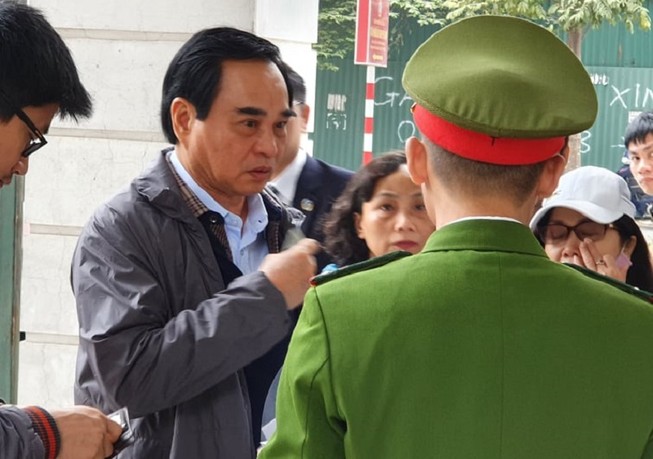'Nếu biết nay ra tòa, ngày xưa đã không làm phó chủ tịch'