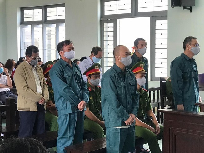 Tuyên án cựu chủ tịch, phó chủ tịch Phan Thiết 'dính' đất