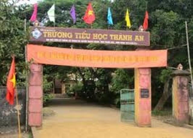 Buộc thôi việc hai thầy giáo tham gia đường dây đánh bạc ngàn tỉ