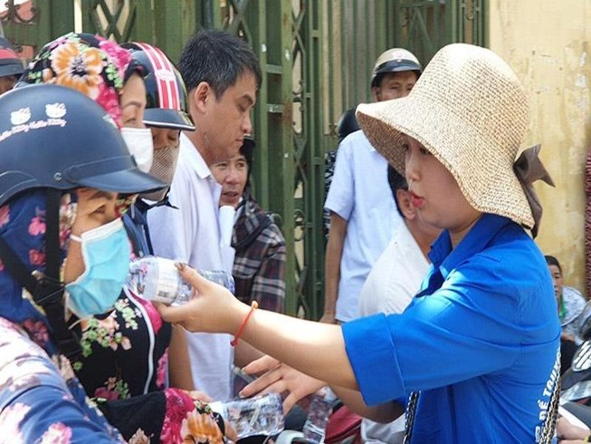 Chùm ảnh thí sinh tự tin sau môn thi Ngữ Văn